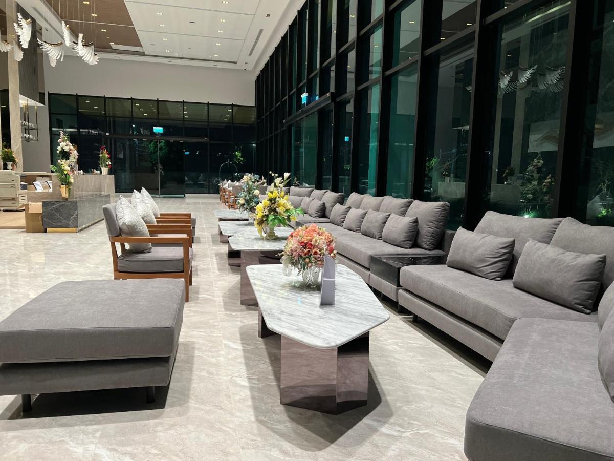 Crystal Srivaree Suvarnabhumi Hotel Ban Khlong Bang Krathiam Exterior photo