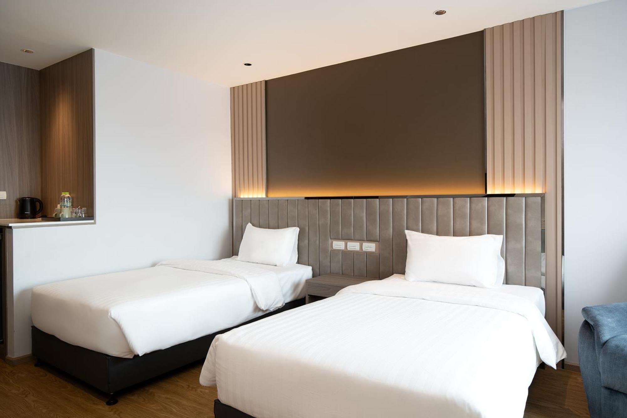 Crystal Srivaree Suvarnabhumi Hotel Ban Khlong Bang Krathiam Exterior photo